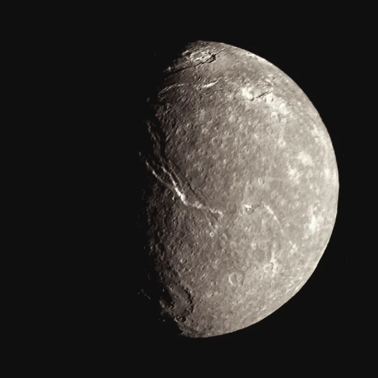 Photo de la lune Titania
