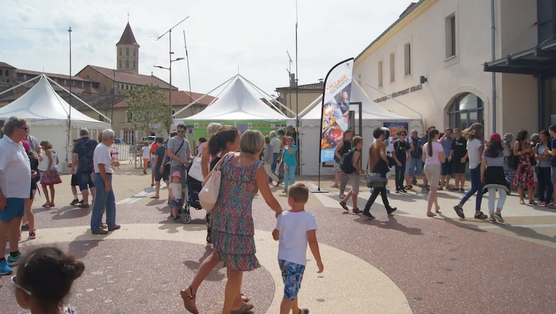 Photo de l'extérieur du festival de Fleurance